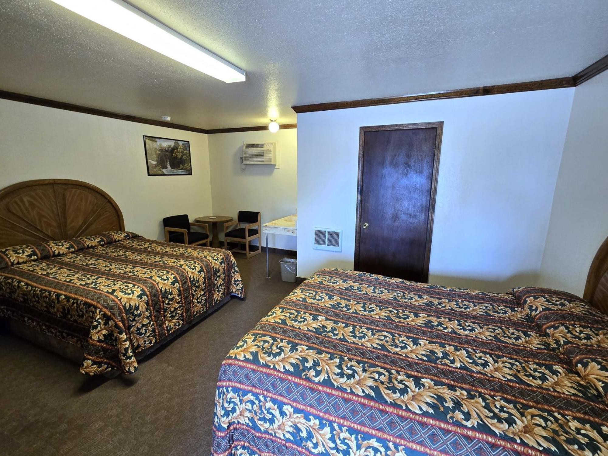 Dove Creek Inn Buitenkant foto